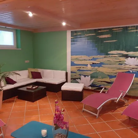 Apartment Plush In With Sauna *